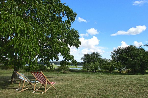 Seminar und Erholung am gleichen Ort - in der vollkommenen Abgeschiedenheit der Uckermark, nur eine Autostunde von Berlin entfernt, ist dies möglich.